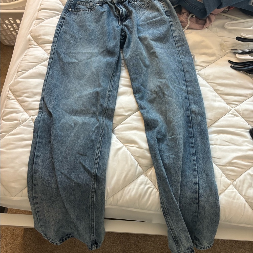SHEIN Blue Straight Leg Jeans